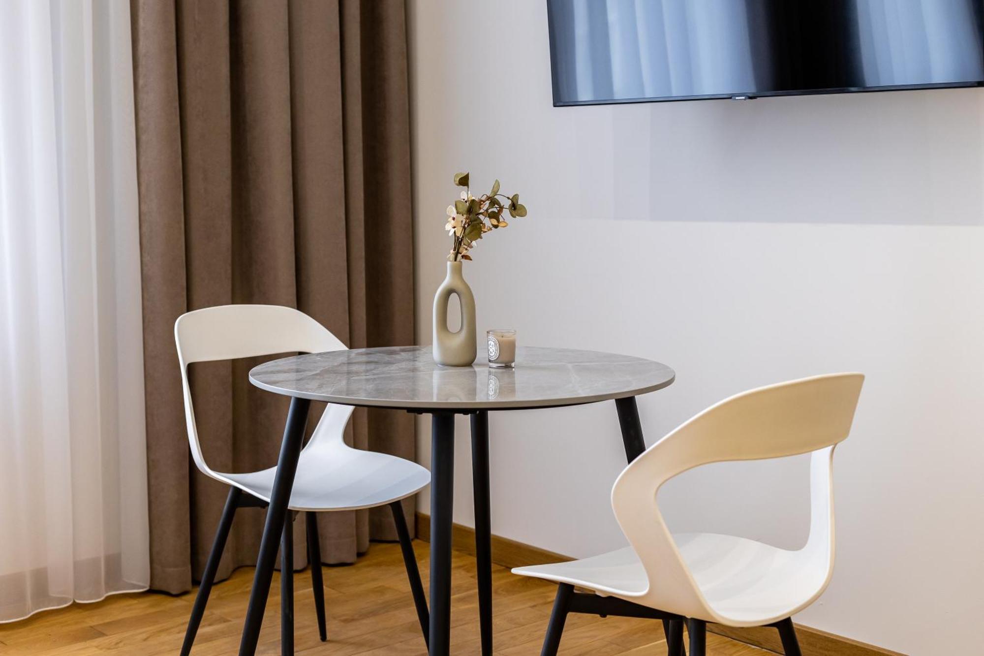 Doroshenka Premium Apartments Lviv Luaran gambar