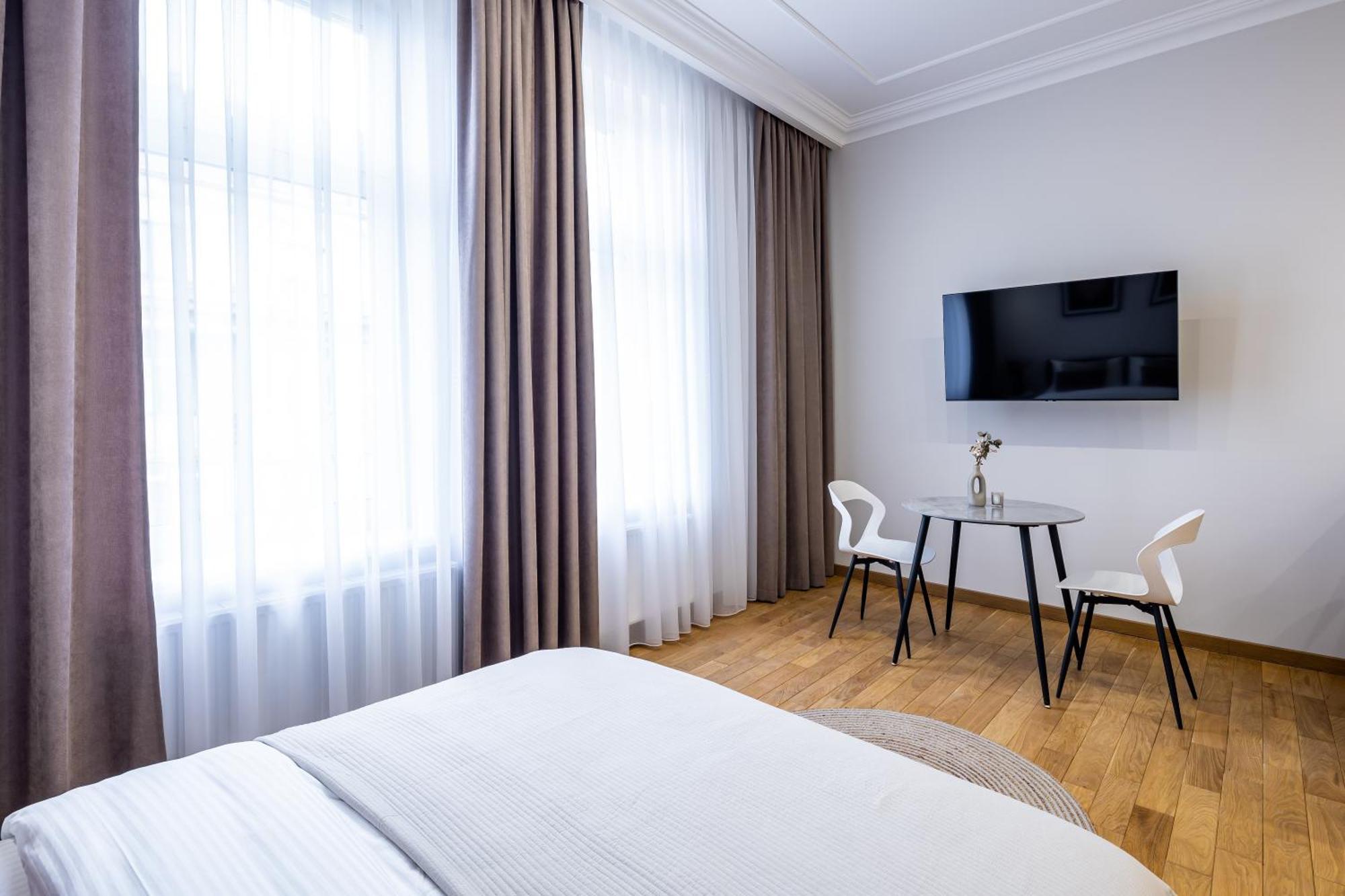 Doroshenka Premium Apartments Lviv Luaran gambar